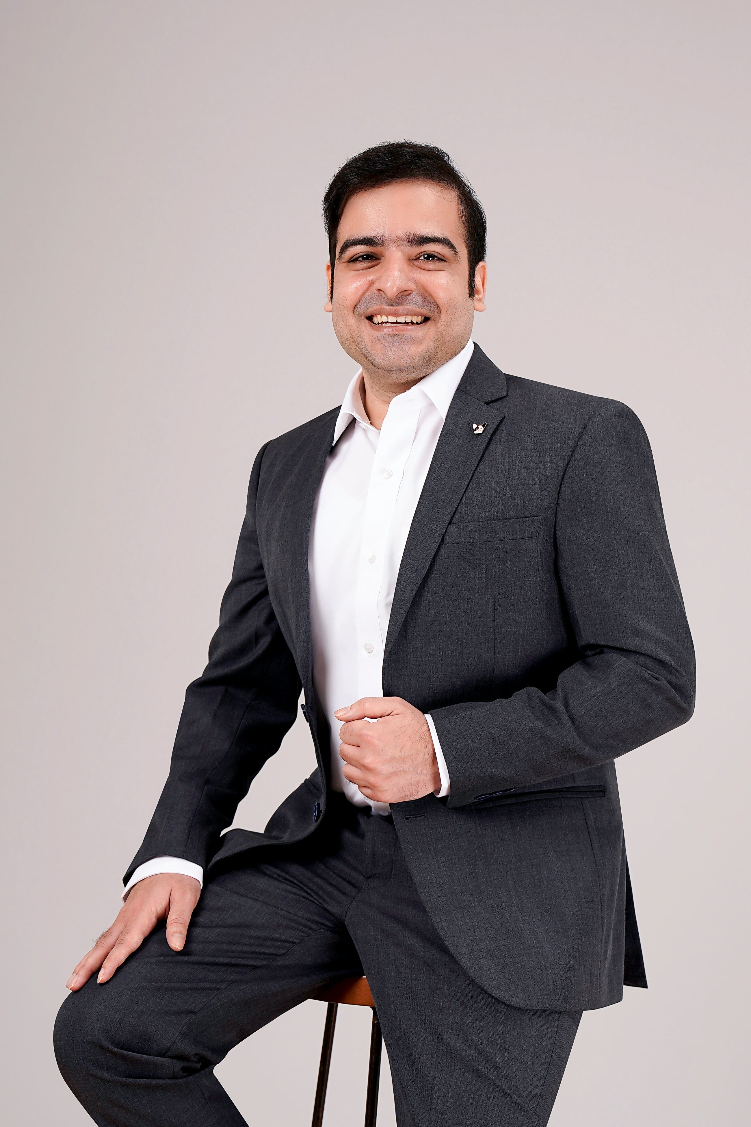 Dubai’s top photographer delivers exceptional portraits that reflect high standards of excellence.
